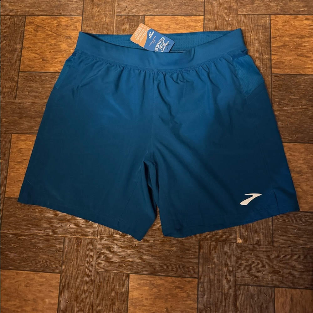 Brooks Sherpa Shorts 2 In 1 Ghost Max Nike New Balance 990 Adidas Samba Speedcat